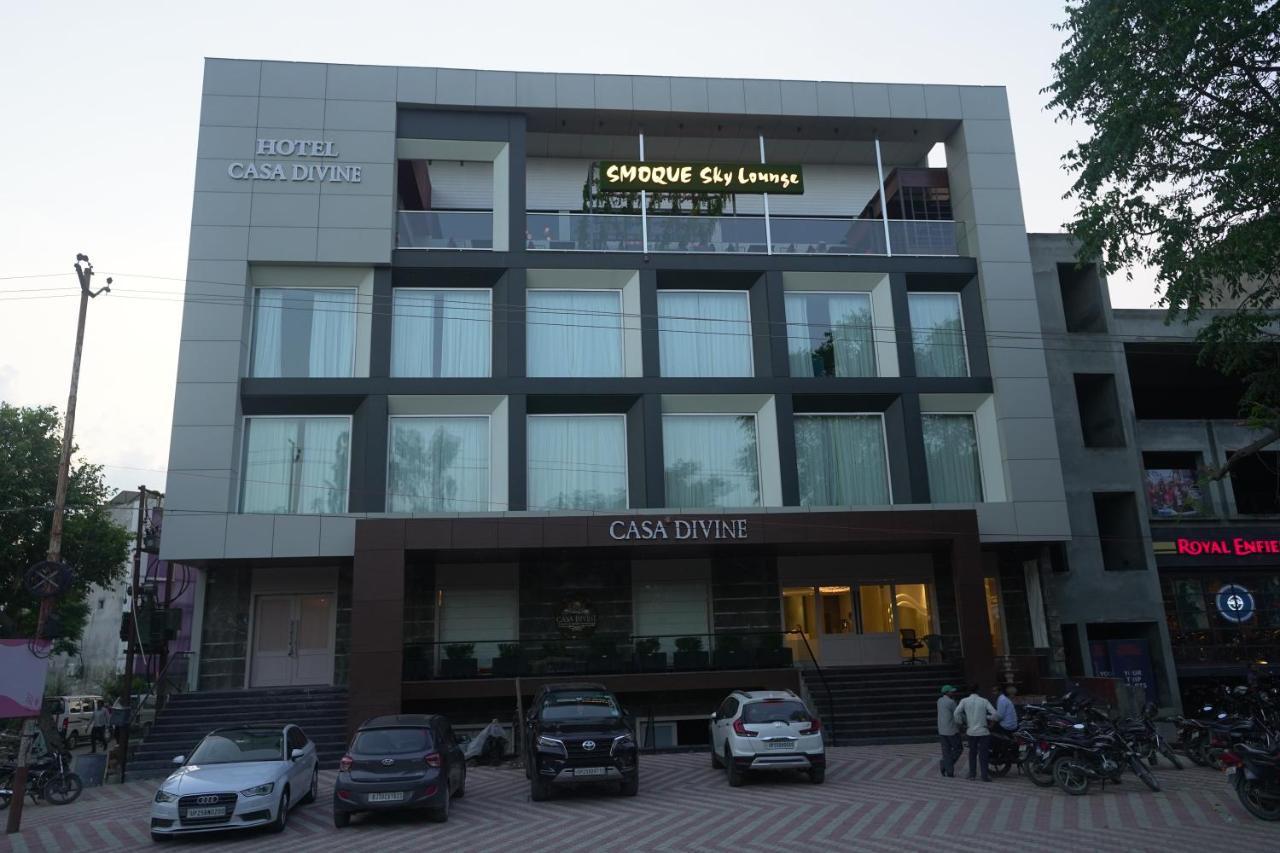 Hotel Casa Divine Izatnagar Bagian luar foto